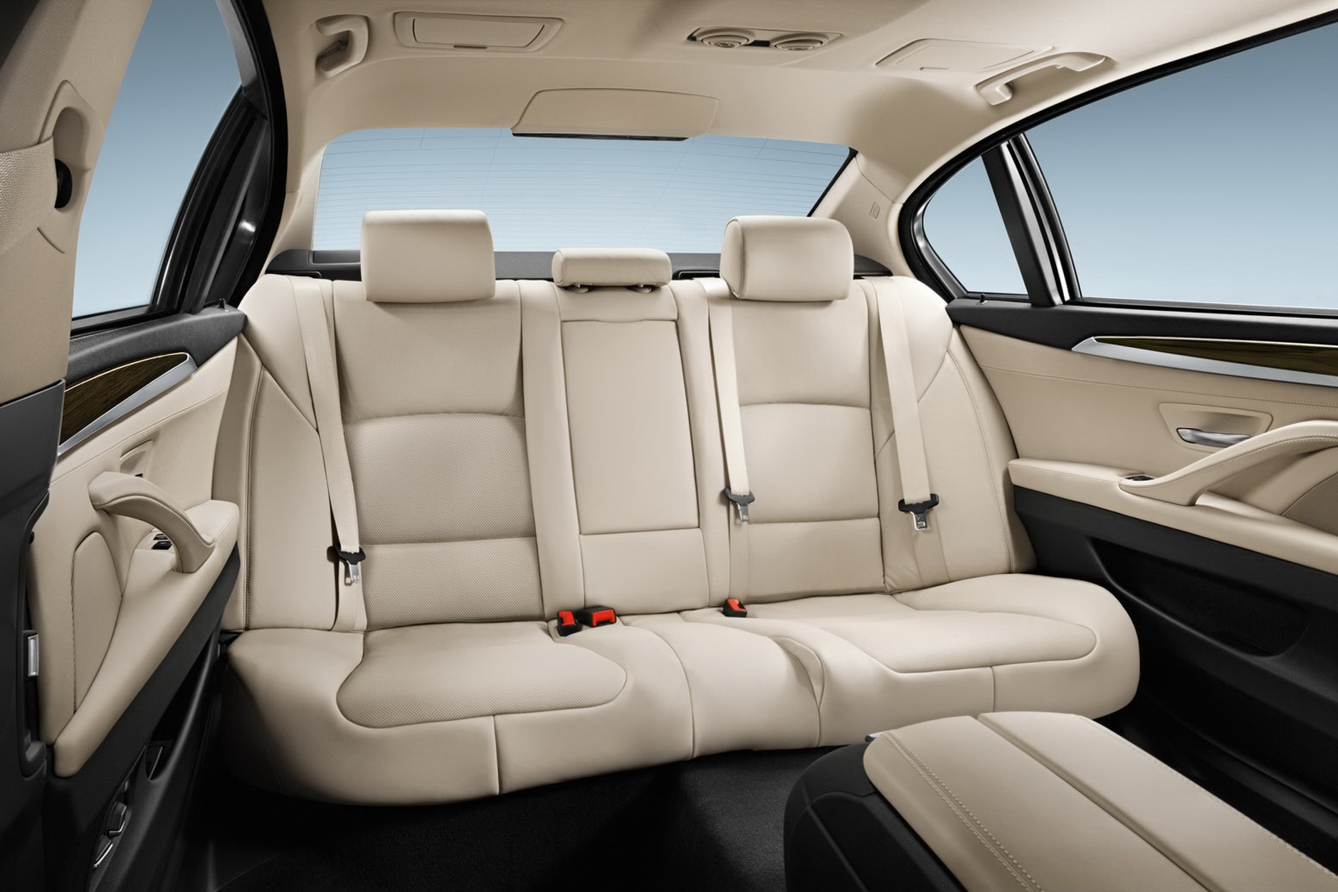 Przedłużone BMW5 specjalnie dla Chińczyków