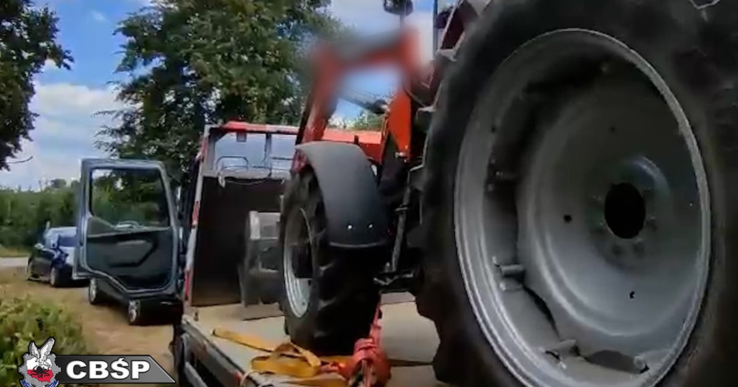 Kradli pojazdy i robili z nich "klony"