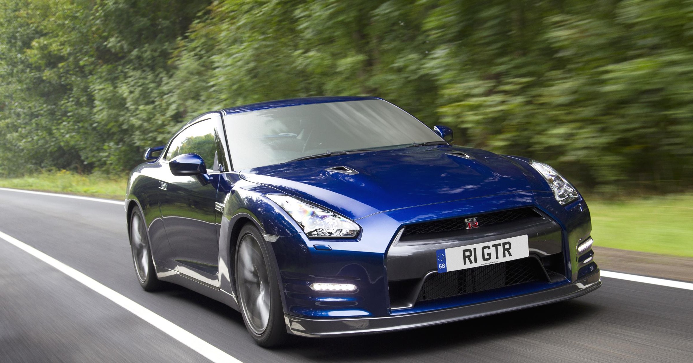 Nissan GT-R