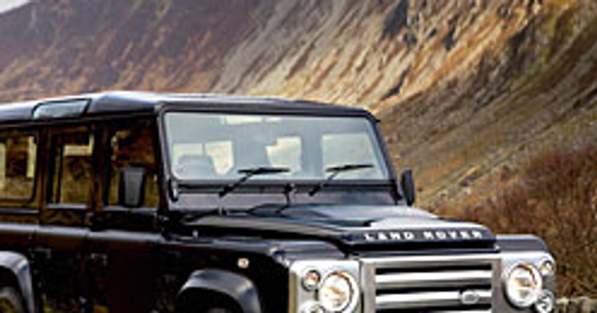 Land Rover Defender 110 SVX: jubilat na długim podwoziu