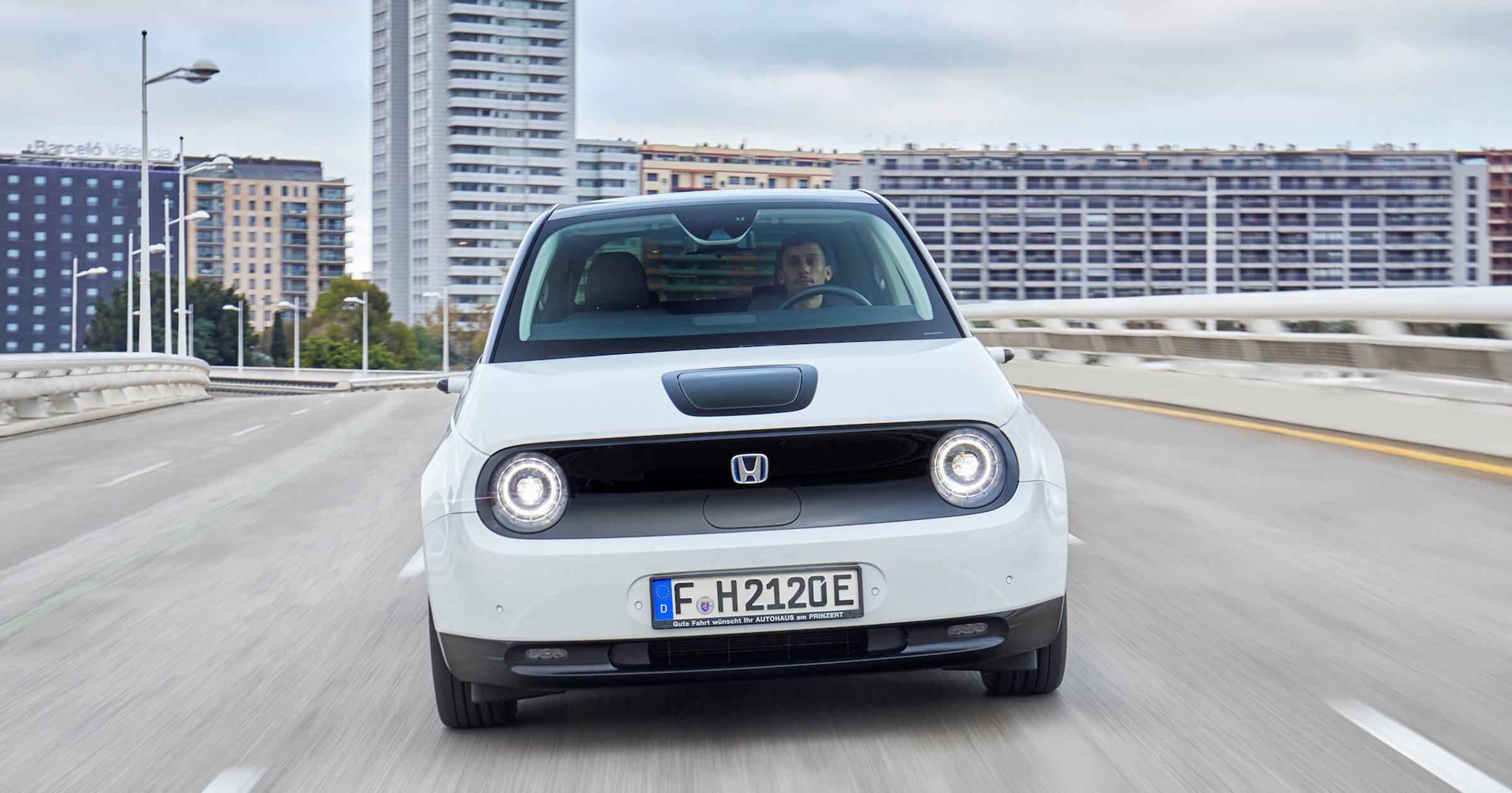 Honda e