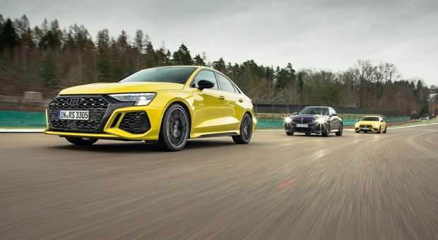 Audi RS 3 kontra BMW M240i oraz Mercedes-AMG A 45 S – skoncentrowane na frajdzie