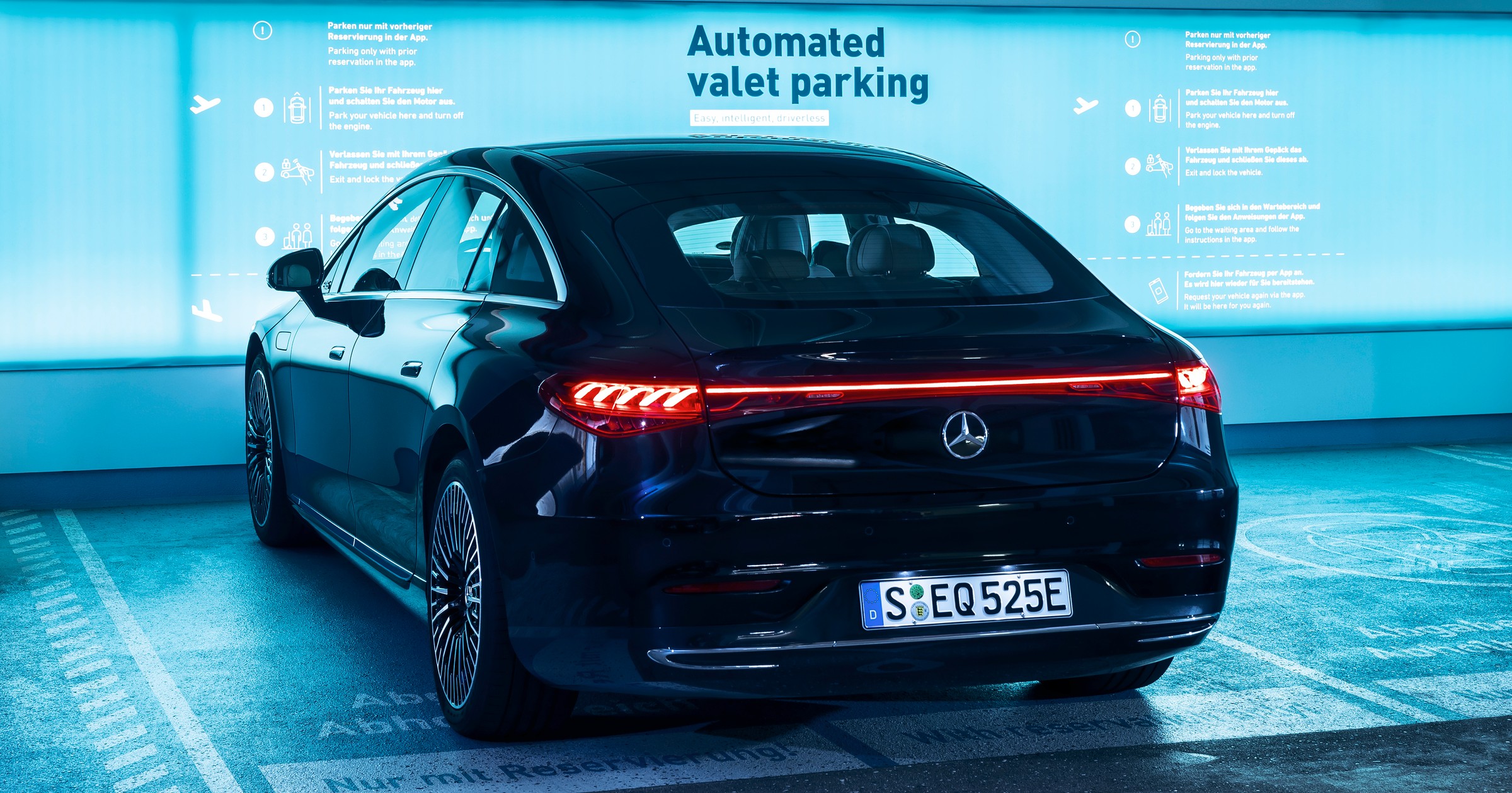 Mercedes-Benz INTELLIGENT PARK PILOT