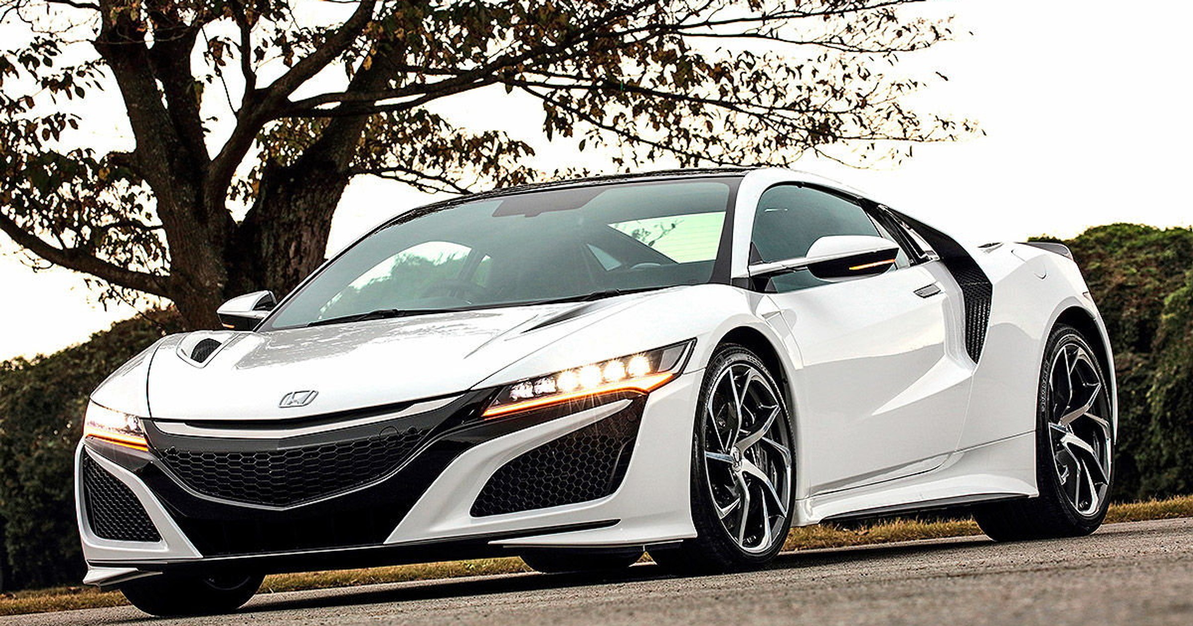 Honda odpala hybrydową rakietę - wielki powrót Hondy NSX
