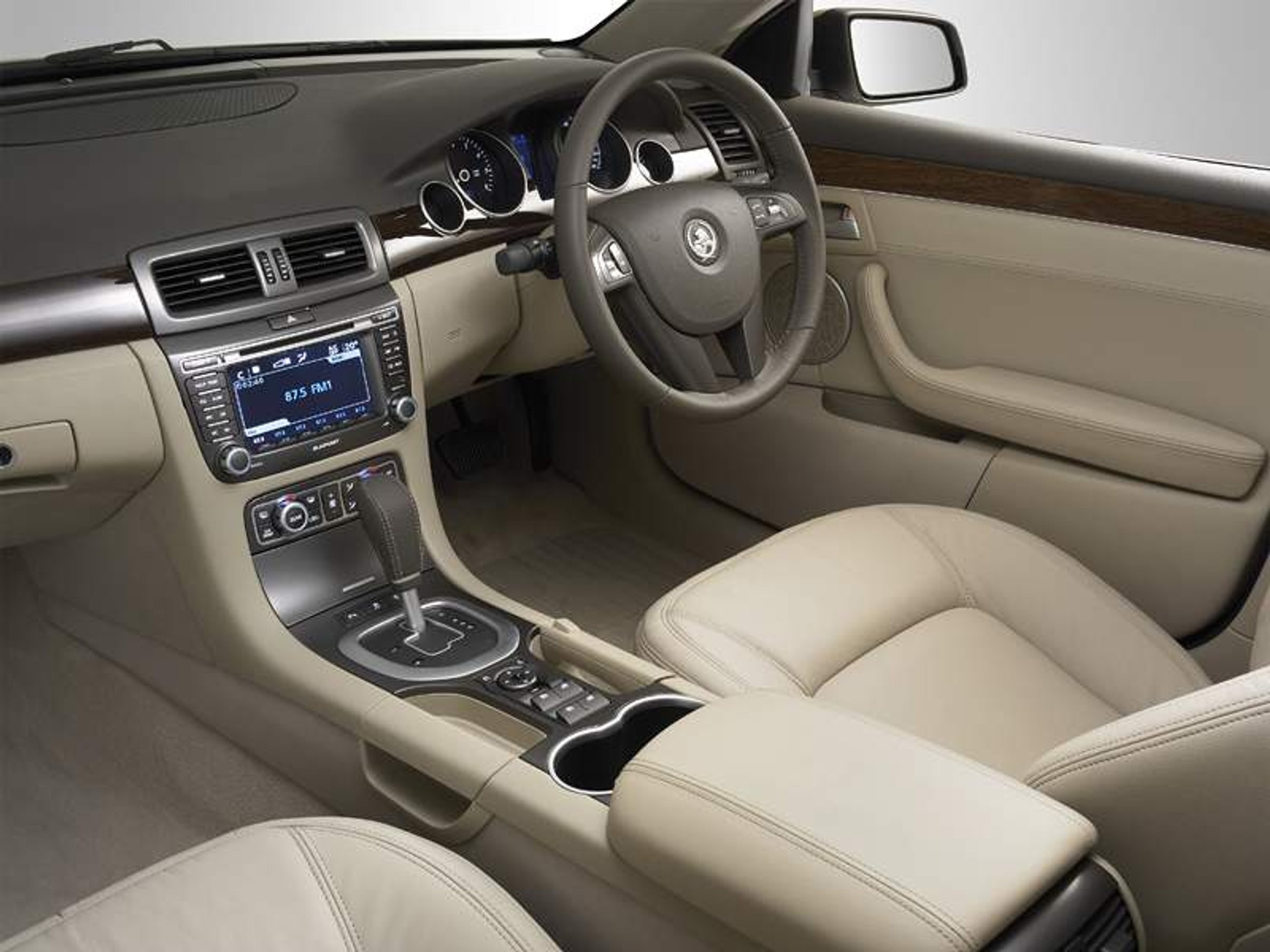 Kolejne nowości Holdena: Statesman i Caprice