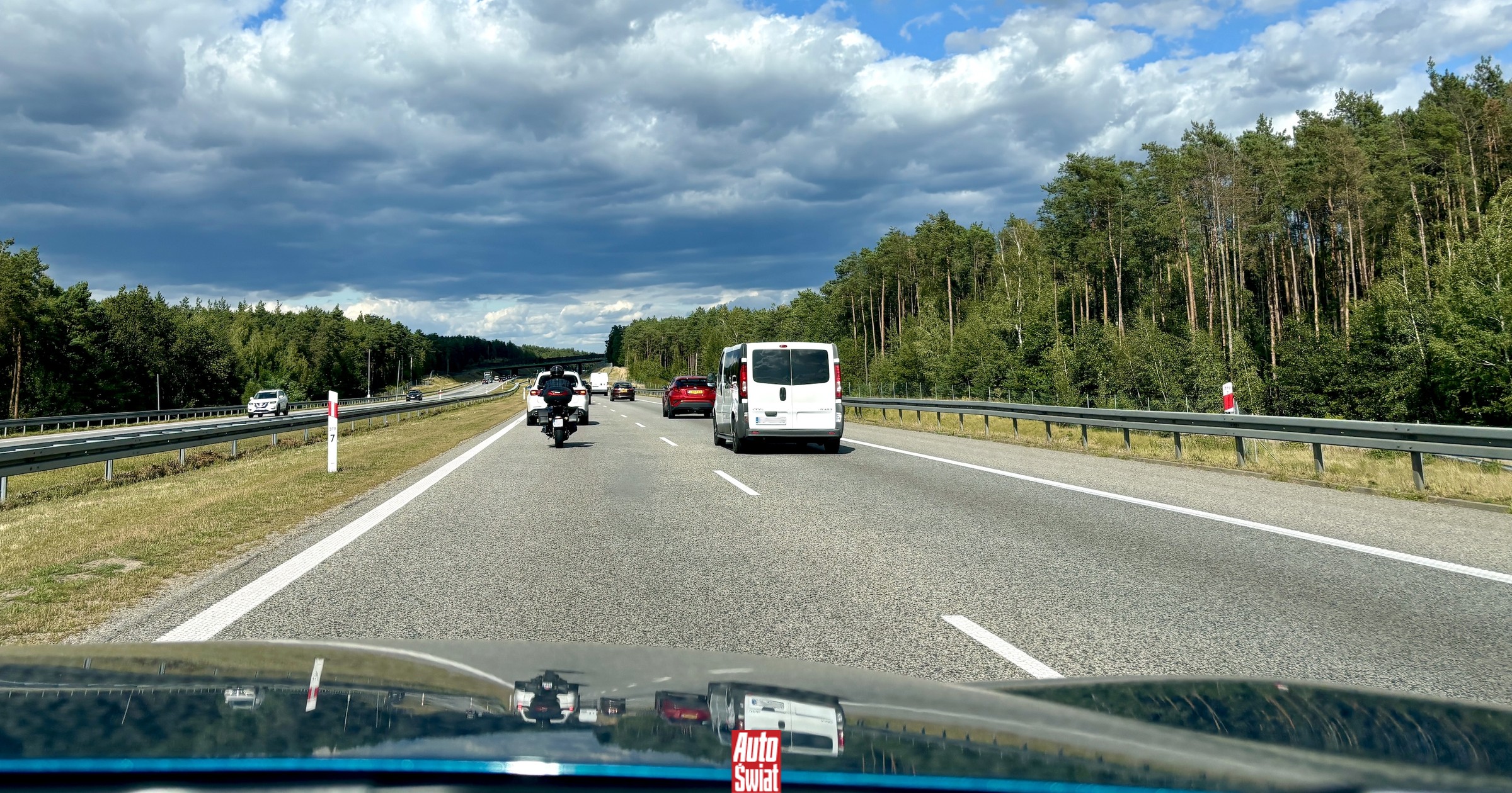 Polska autostrada bywa koszmarem kierowców. "Walka o przetrwanie"