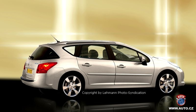 Zdjęcia szpiegowskie: Nowy Peugeot 308 w czterech wersjach