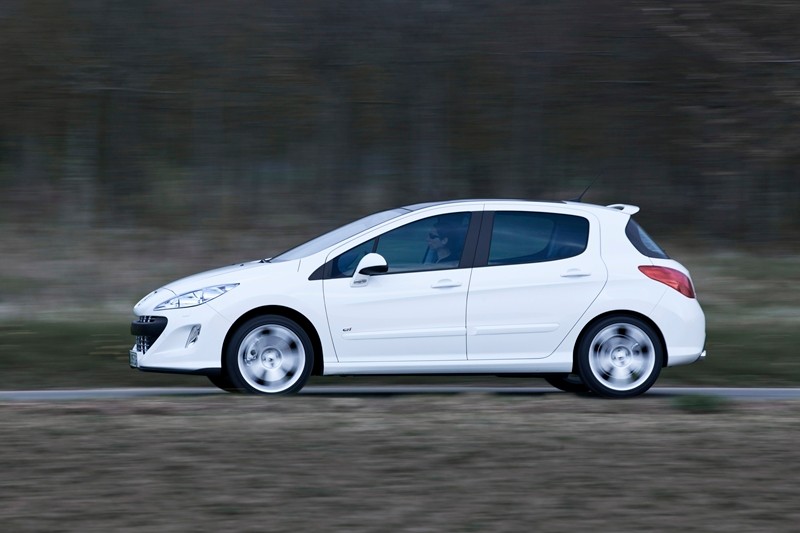 Peugeot 308 GTi nadjeżdża, a miało go w ogóle nie być