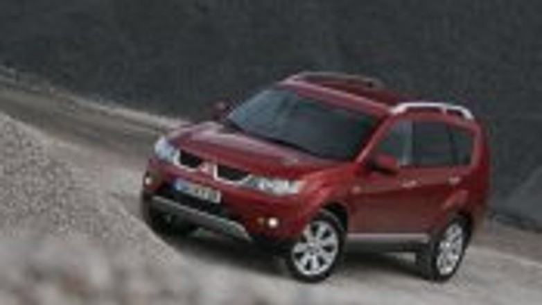 Outlander z nowymi silnikami