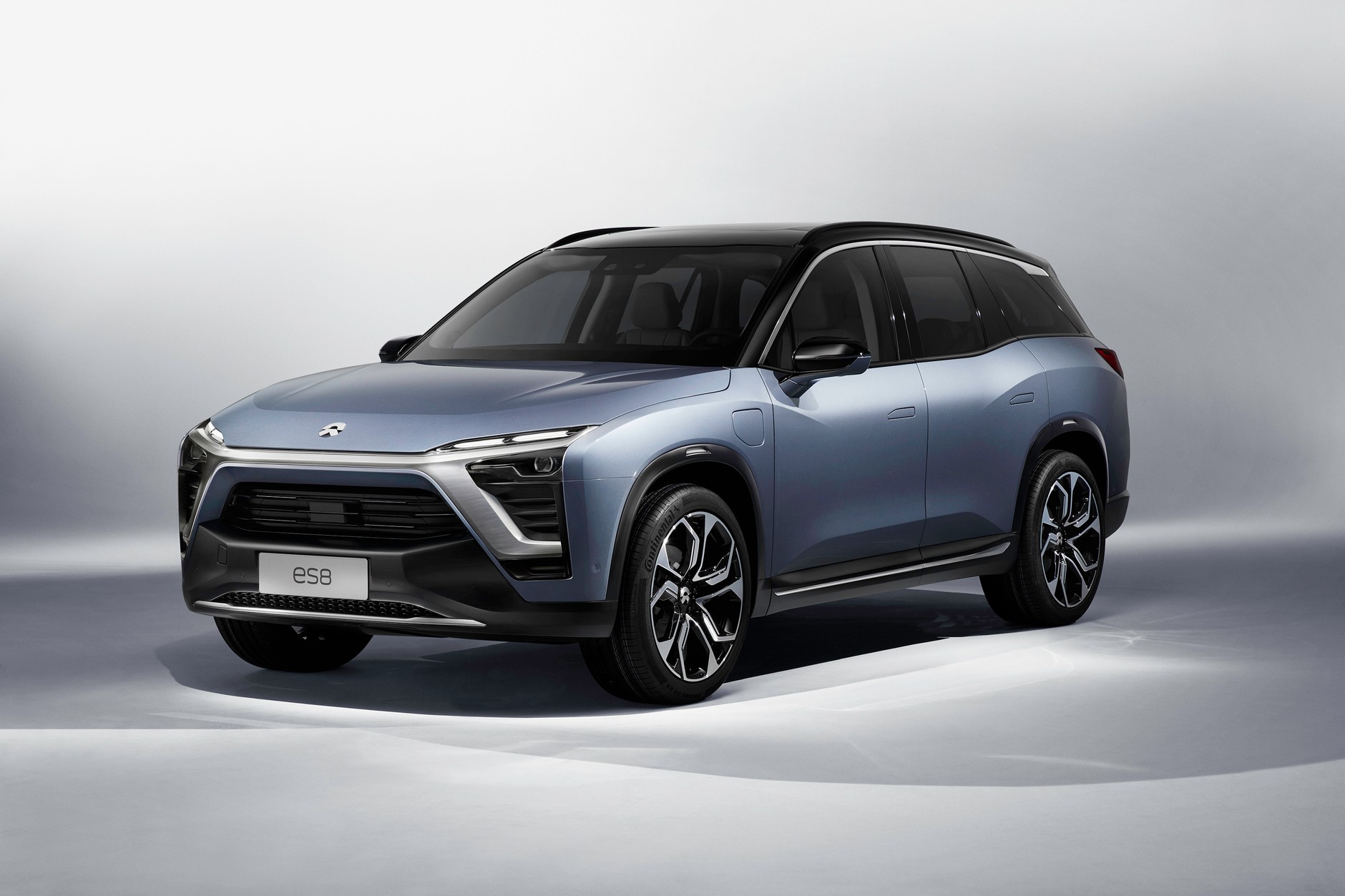 NIO ES8