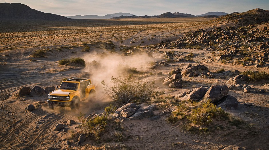 Ford Bronco 2021 - zobacz go na 50 zdjęciach