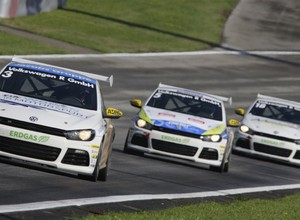 Polski kierowca dwukrotnie triumfował w Scirocco R-Cup
