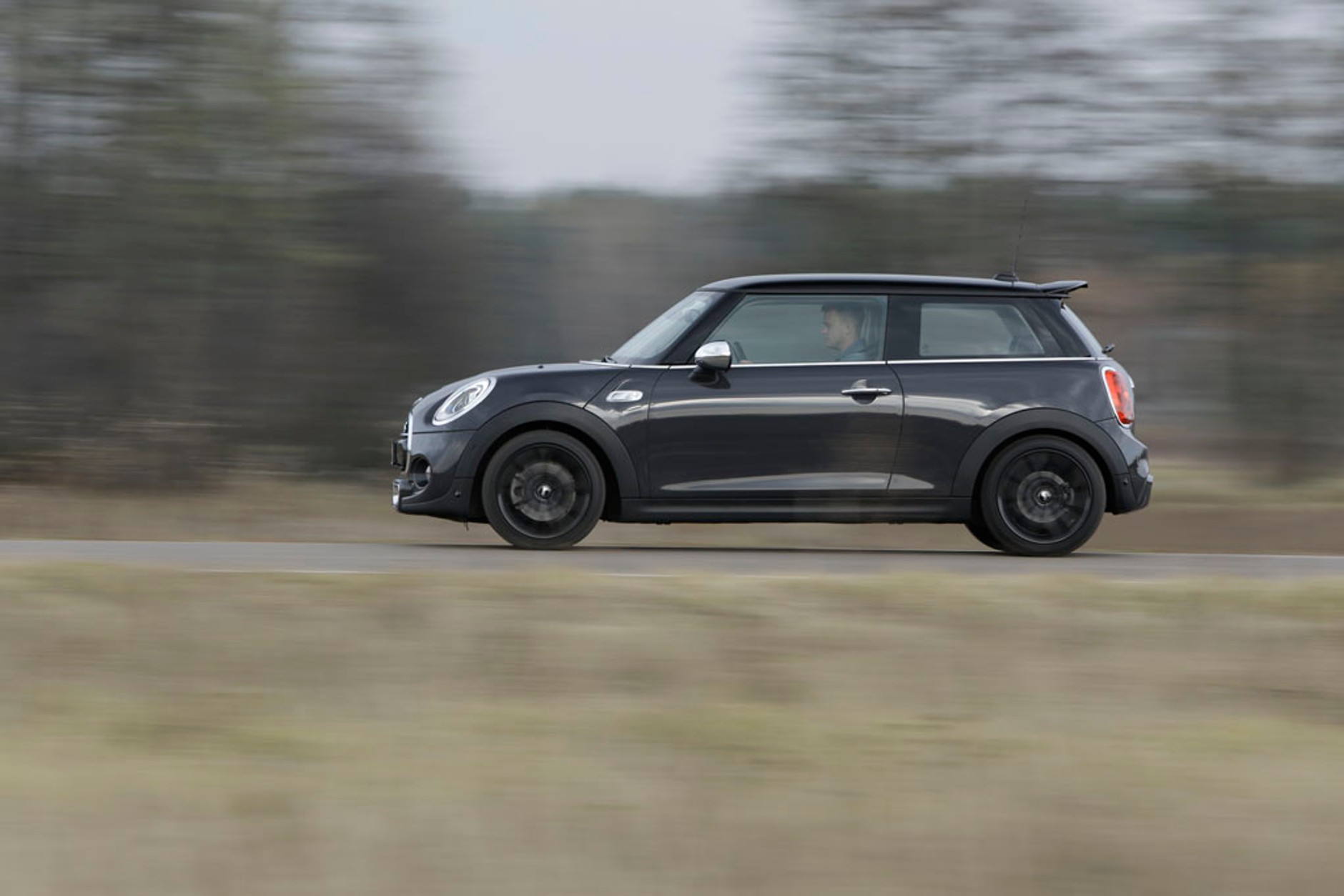 Mini Cooper S - Sportowy minimalizm