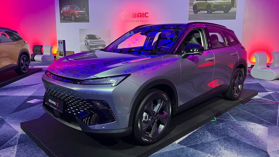 BAIC Beijing 5