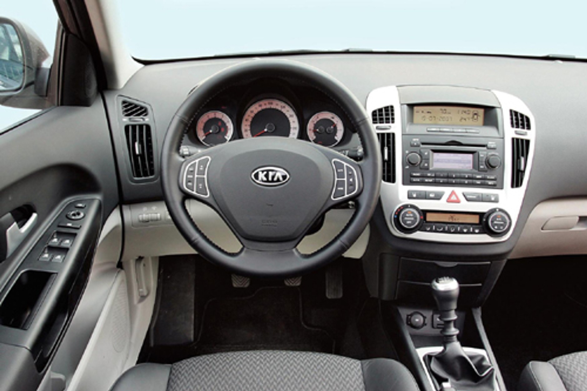 Kompakty się mnożą