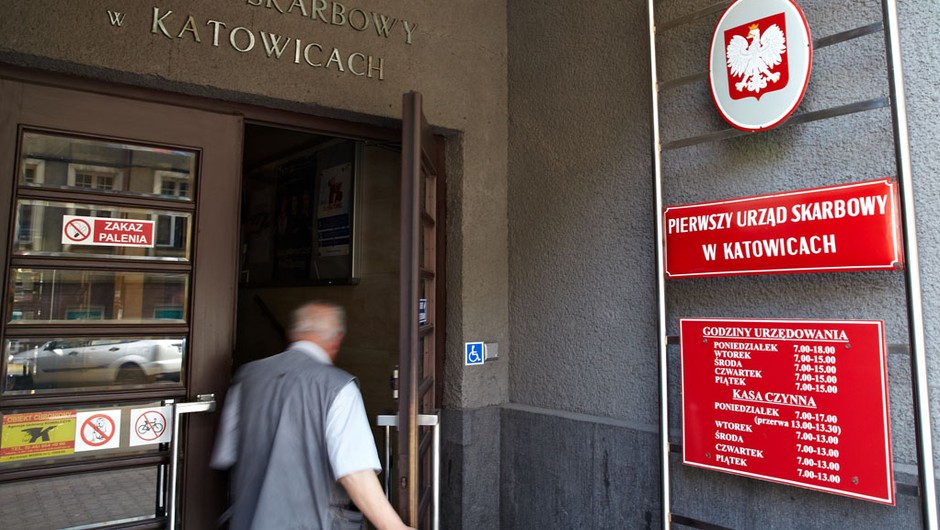 Jak to załatwić - podatek od zakupu samochodu