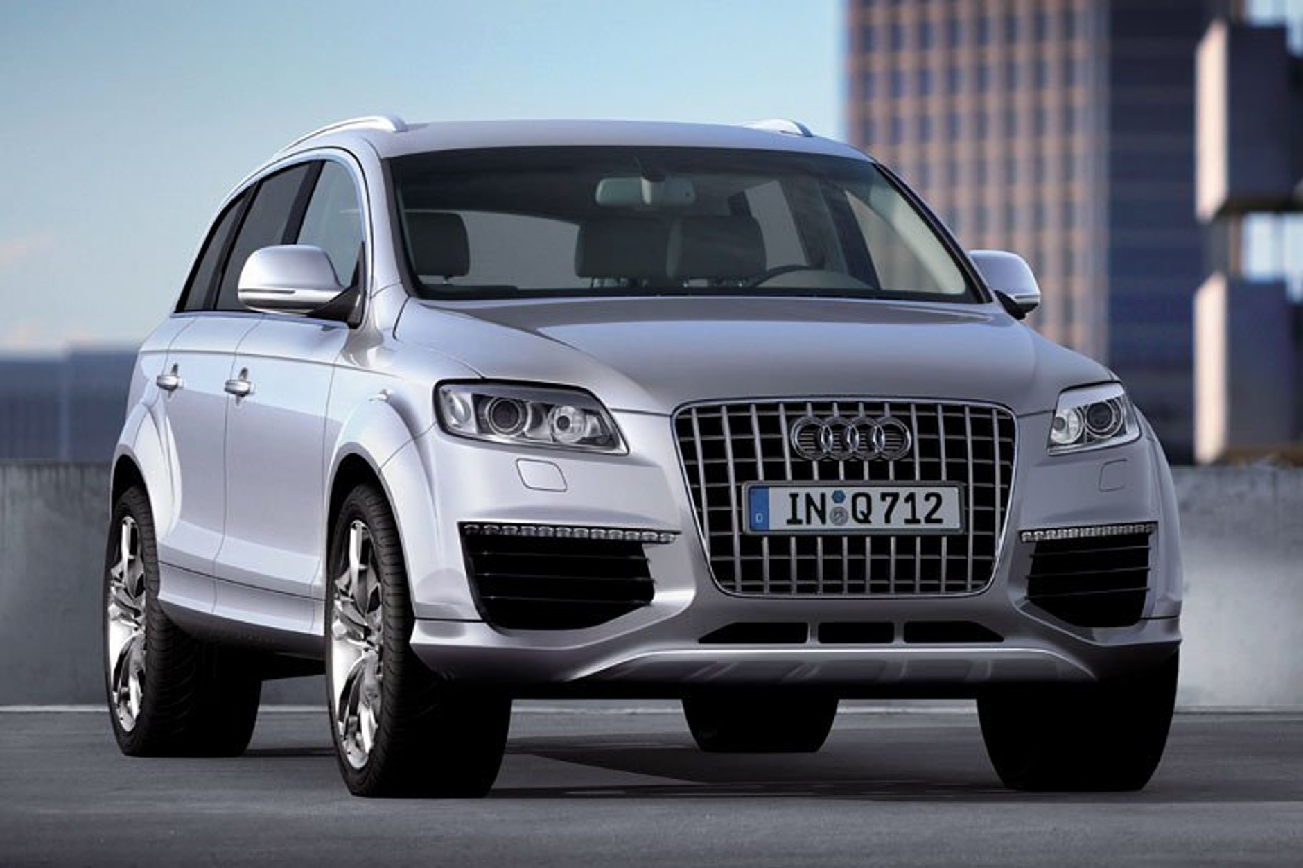 Audi Q7 V12 TDI (500 KM): z wyścigów Le Mans pod maskę Q7