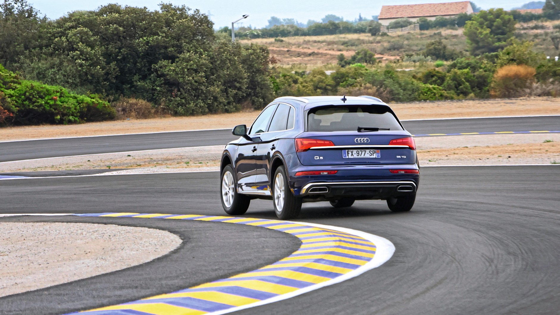 Test opon letnich do SUV-ów