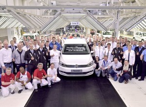 Nowy VW Touran w produkcji