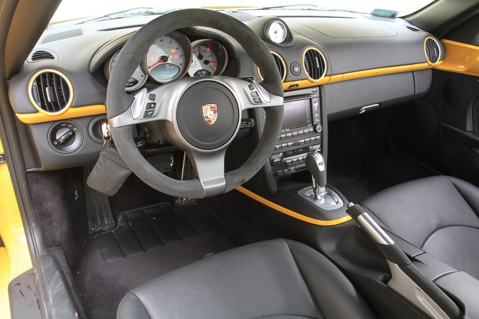 Porsche Cayman: cywilizowany sportowiec