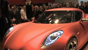 Czym zaskakuje Alfa Romeo 4C Concept - Geneva Motorshow 2011