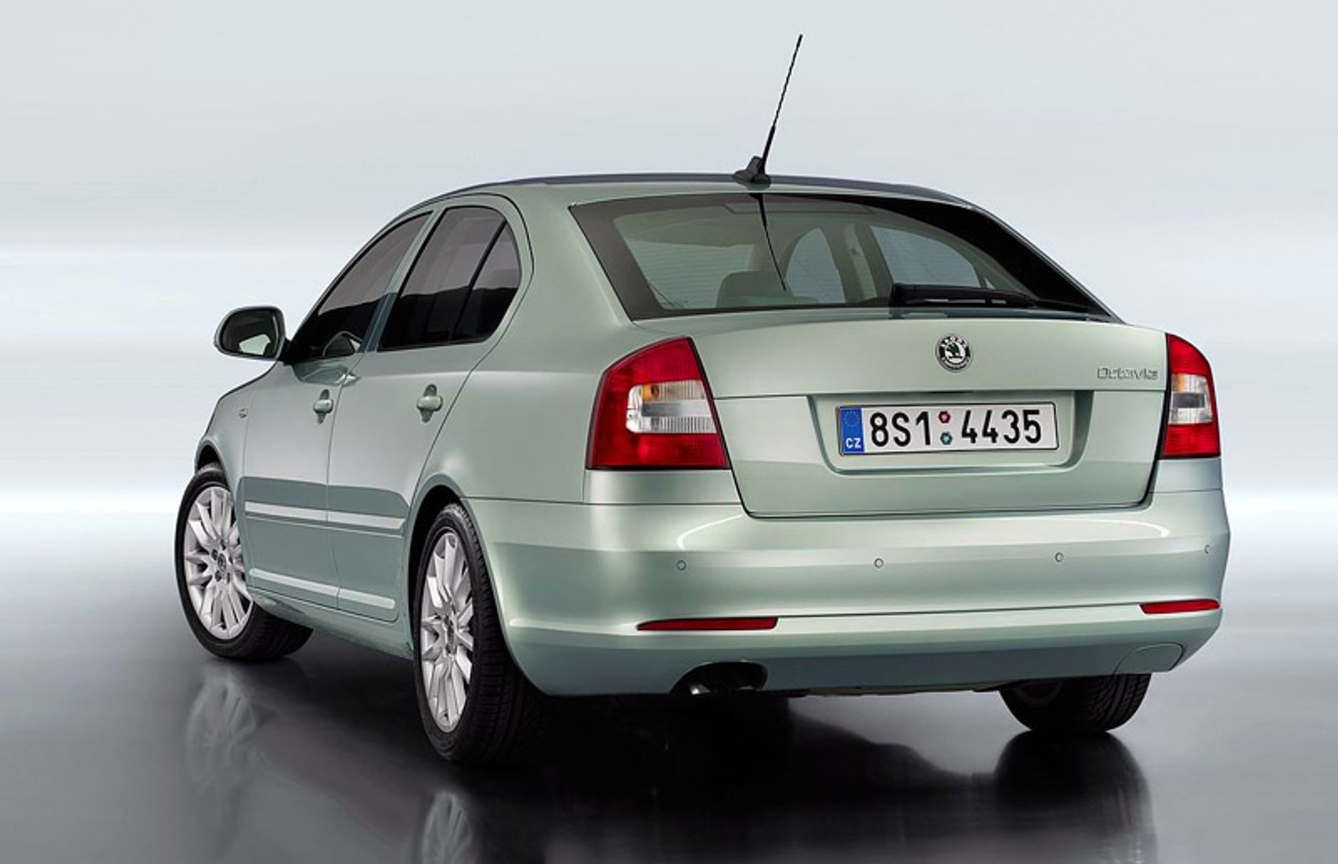 Paryż 2008: Škoda Octavia po liftingu już odkryta (fotogaleria)