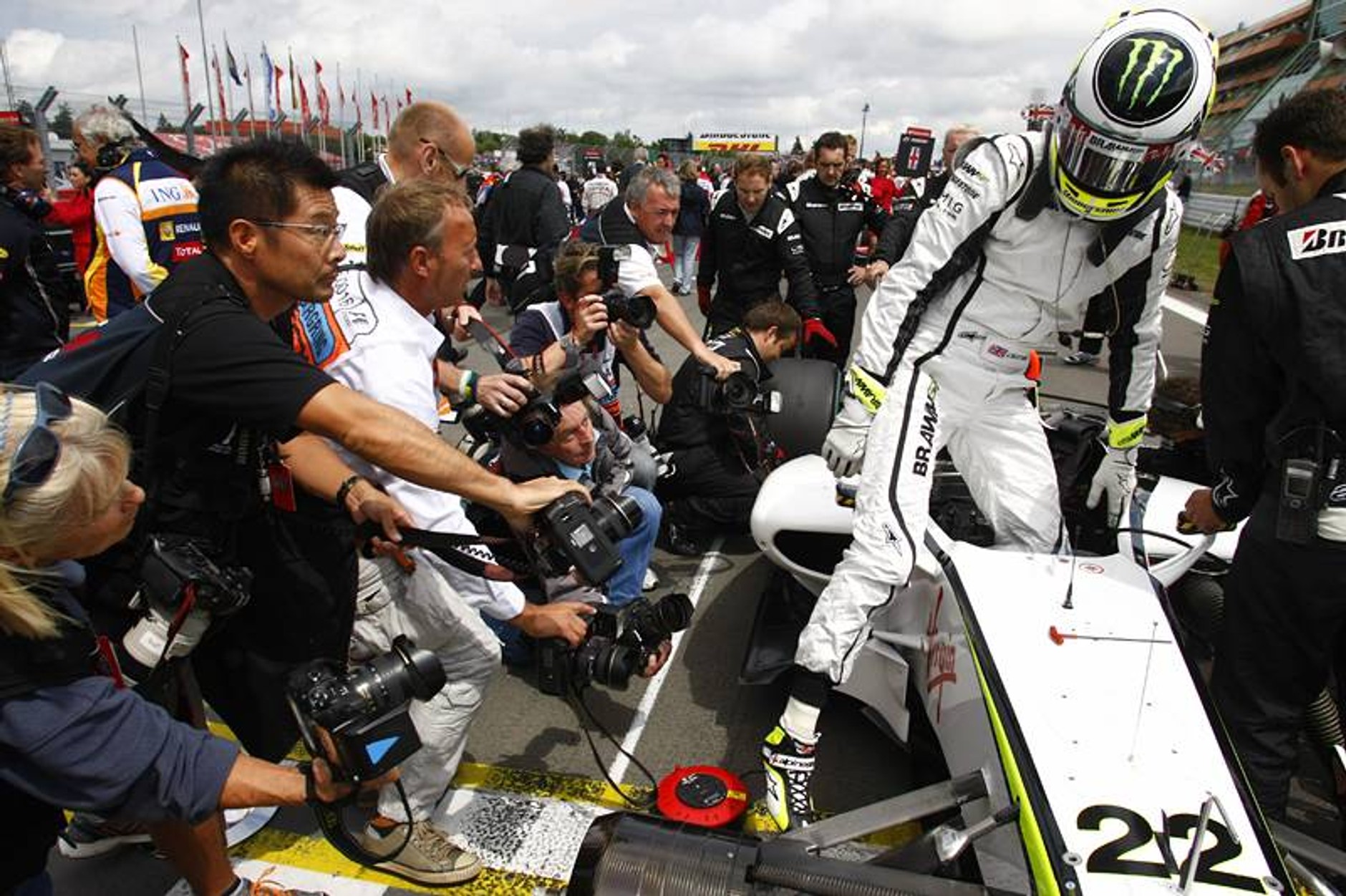 Grand Prix Niemiec 2009: rozpędzony Red Bull Racing dogania Brawn GP (fotogaleria)