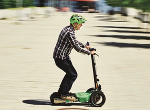 Jak szybko możesz jechać hulajnogą, rowerem, motorowerem i innymi pojazdami?