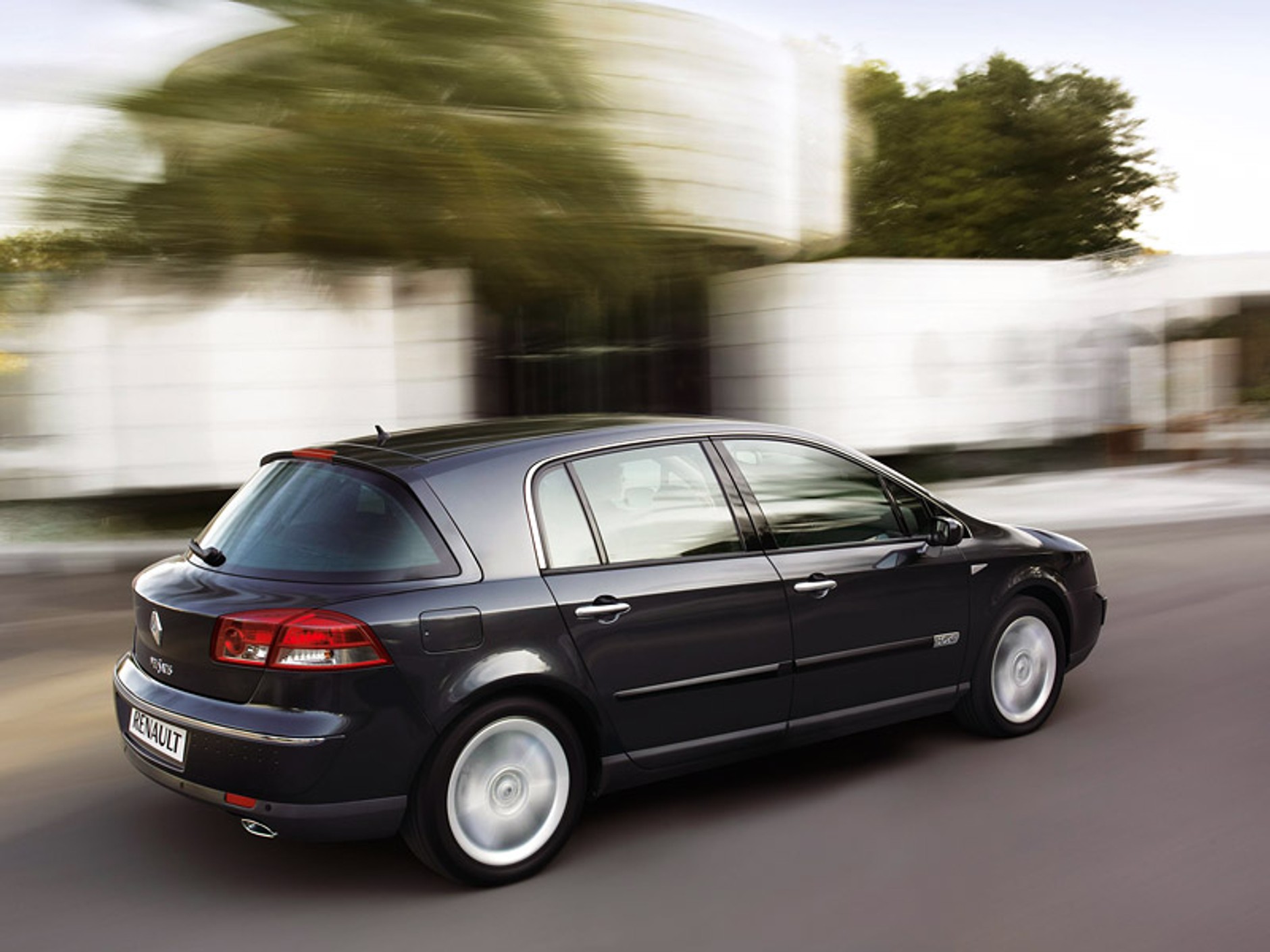 Renault przedłuża do 3 lat gwarancję na Lagunę, Vel Satisa i Espace