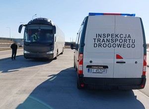 Inspektorzy ITD mają pełne ręce roboty. Na S19 uciekinier, na S7 niespodzianka