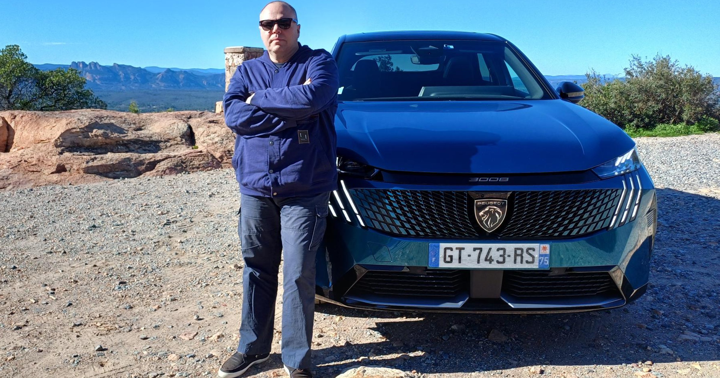 Peugeot e-3008