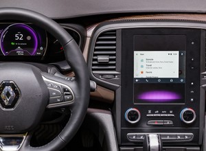 Ostrzeganie nie tylko przed Policją: Google z Renault