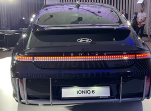 Ioniq 6 oficjalnie pokazany w Polsce. Z pewnej perspektywy przypomina Porsche 911