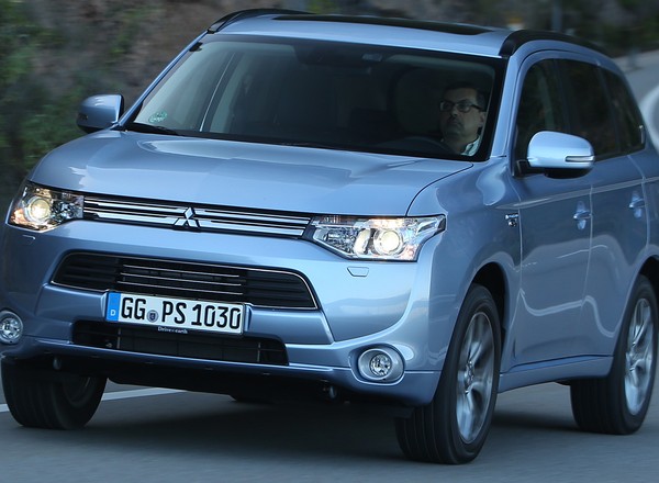 Jak działa napęd w Mitsubishi Outlander PHEV