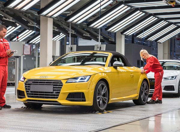 Węgrzy już produkują nowe Audi TT