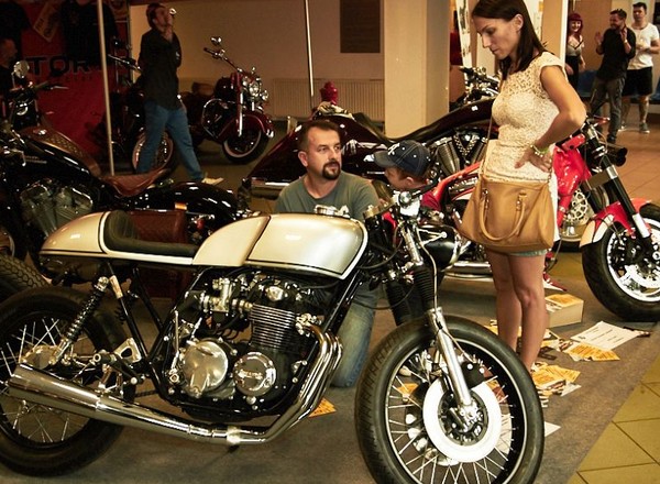 Tatuaż na bananie. Kustom Konwent we Wrocku w ostatni weekend lipca