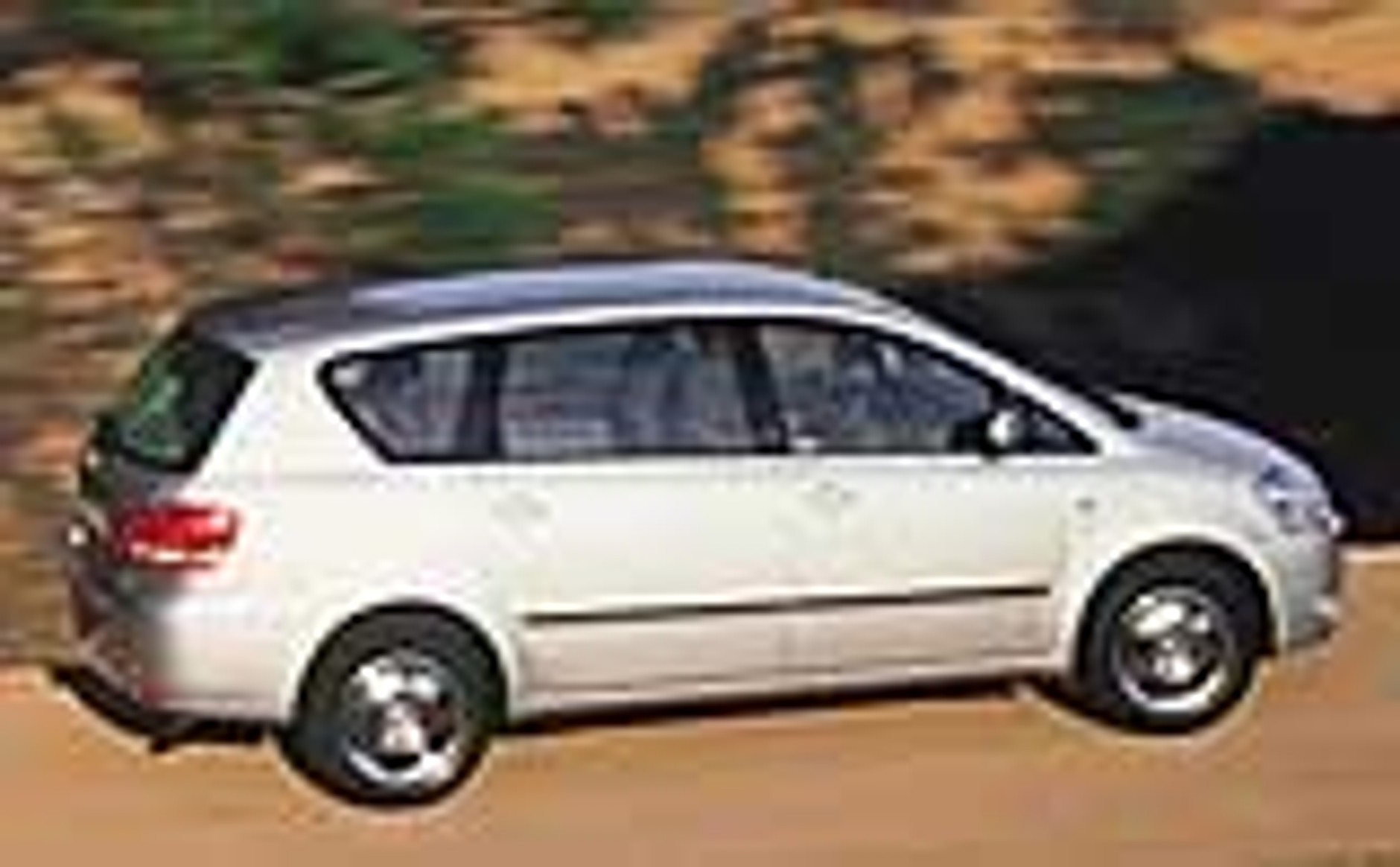 Avensis w rozmiarze XL