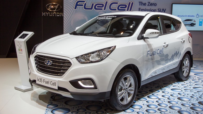 Hyundai ix35 to jeden z pierwszych modeli samochodów wyposażonych w ogniwa paliwowe, które trafiły do normalnej sprzedaży.