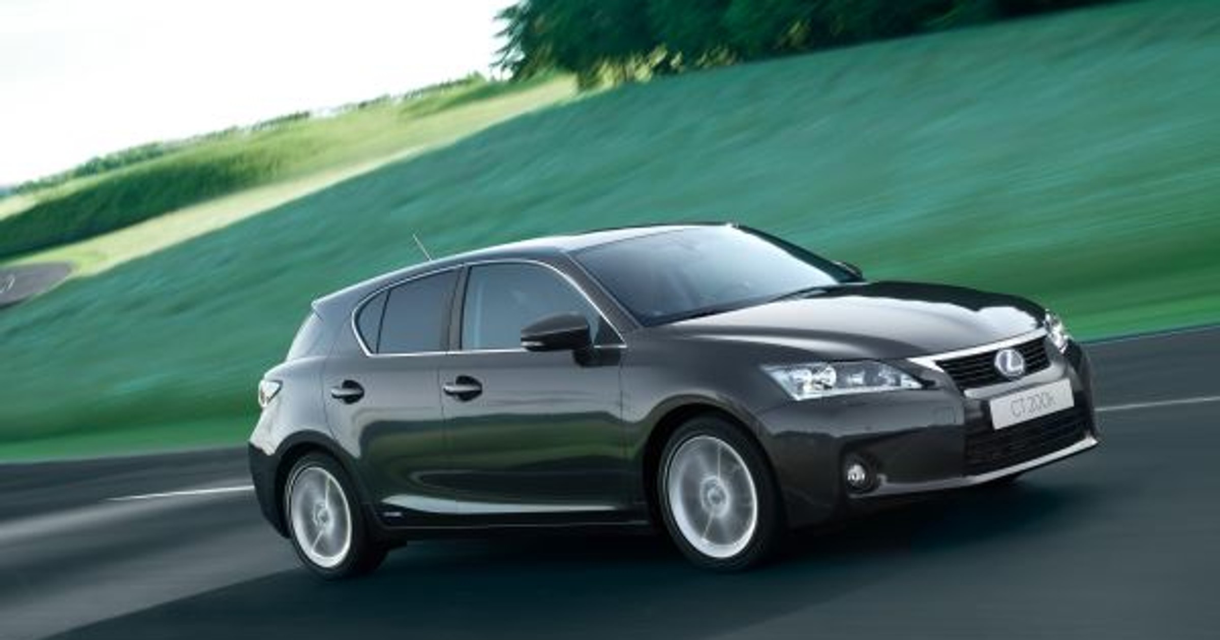Lexus 200h