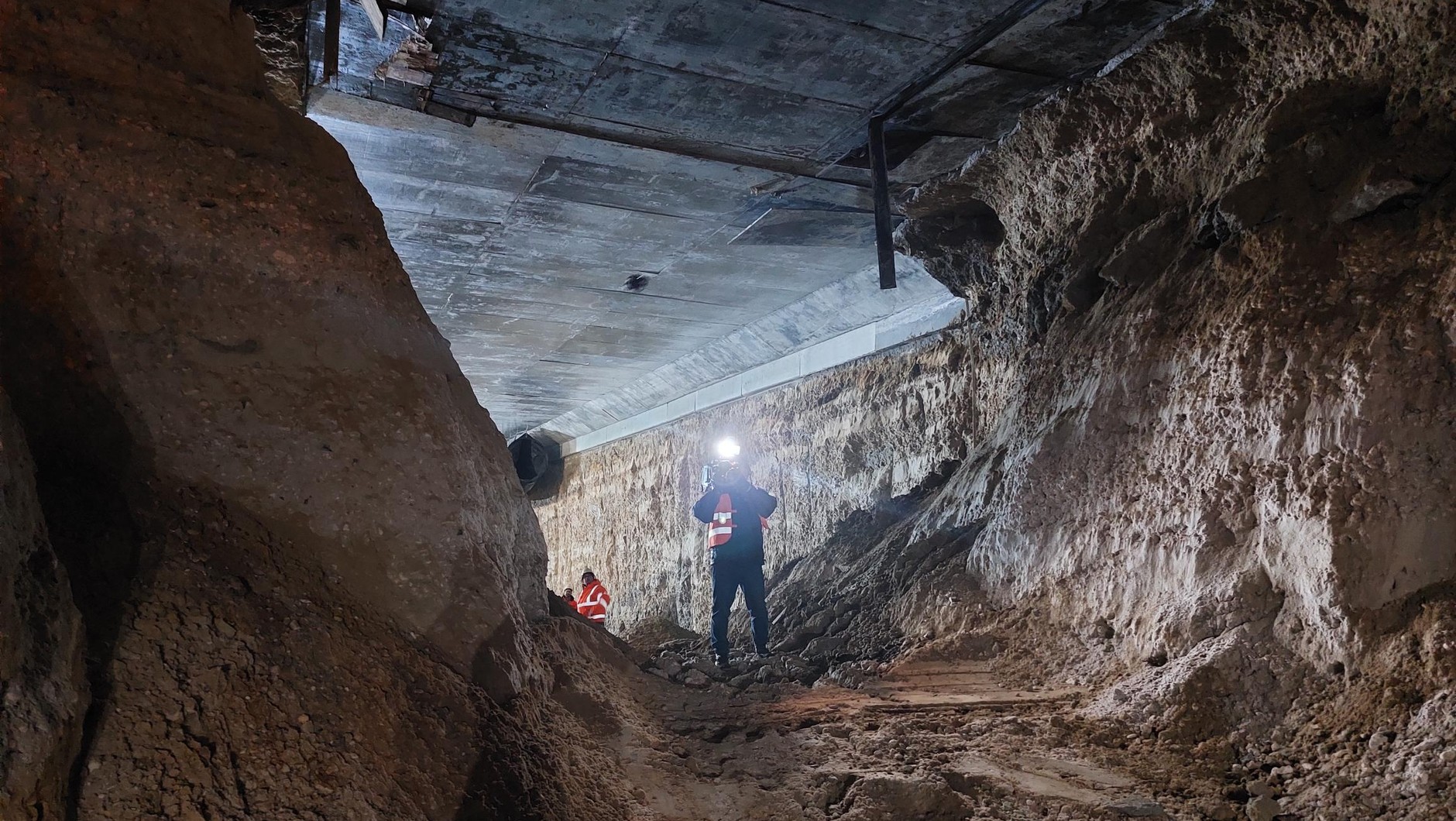 Drogowcy zobaczyli światełko w tunelu pod Zielonkami