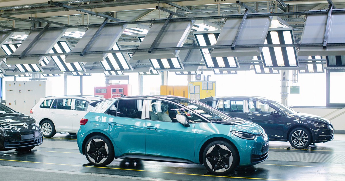 Fabryka w Zwickau miała produkować tylko auta elektryczne. Czy przez to jest bardziej narażona na zamknięcie?