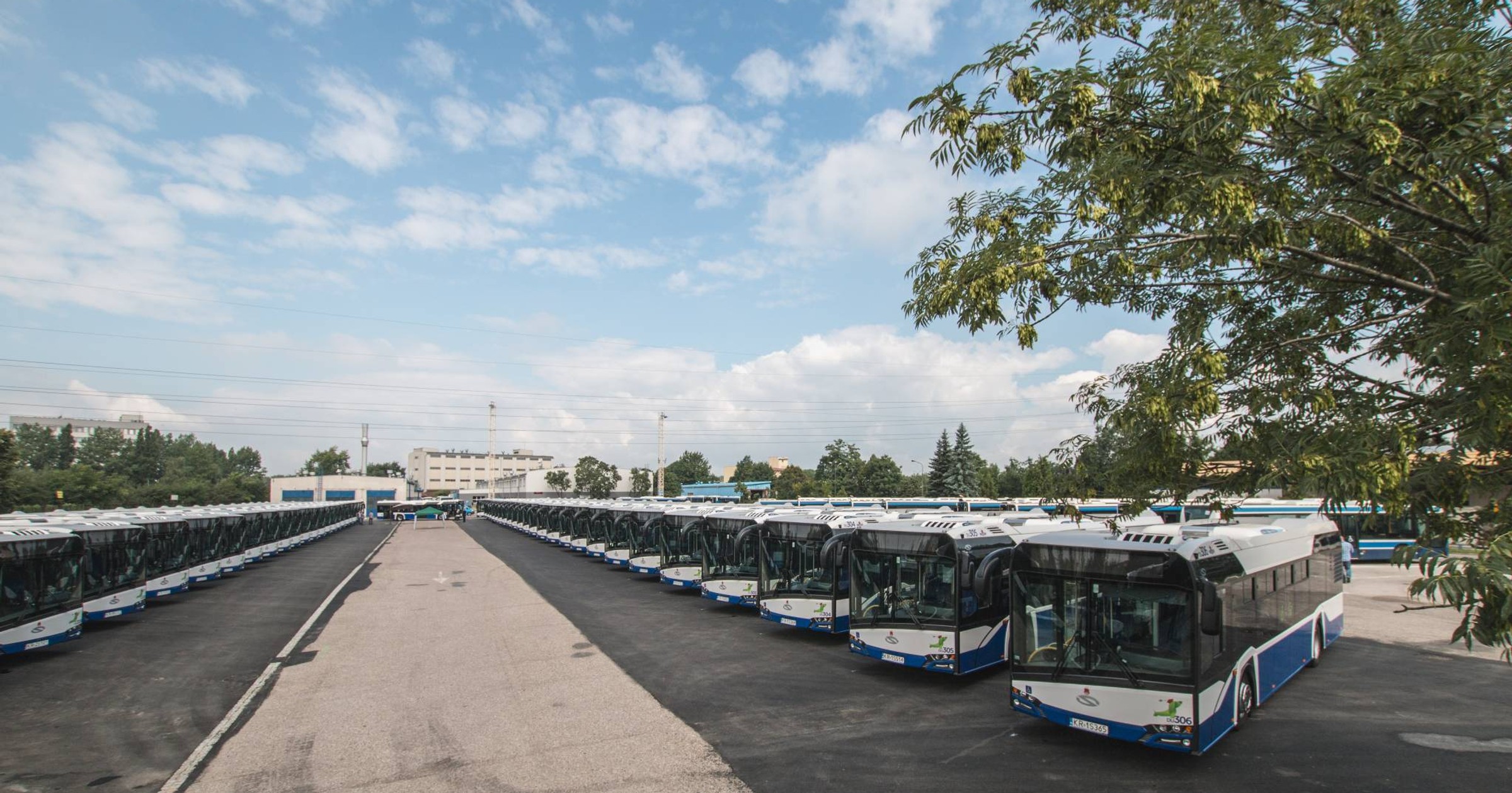 190 nowoczesnych autobusów trafi do Krakowa