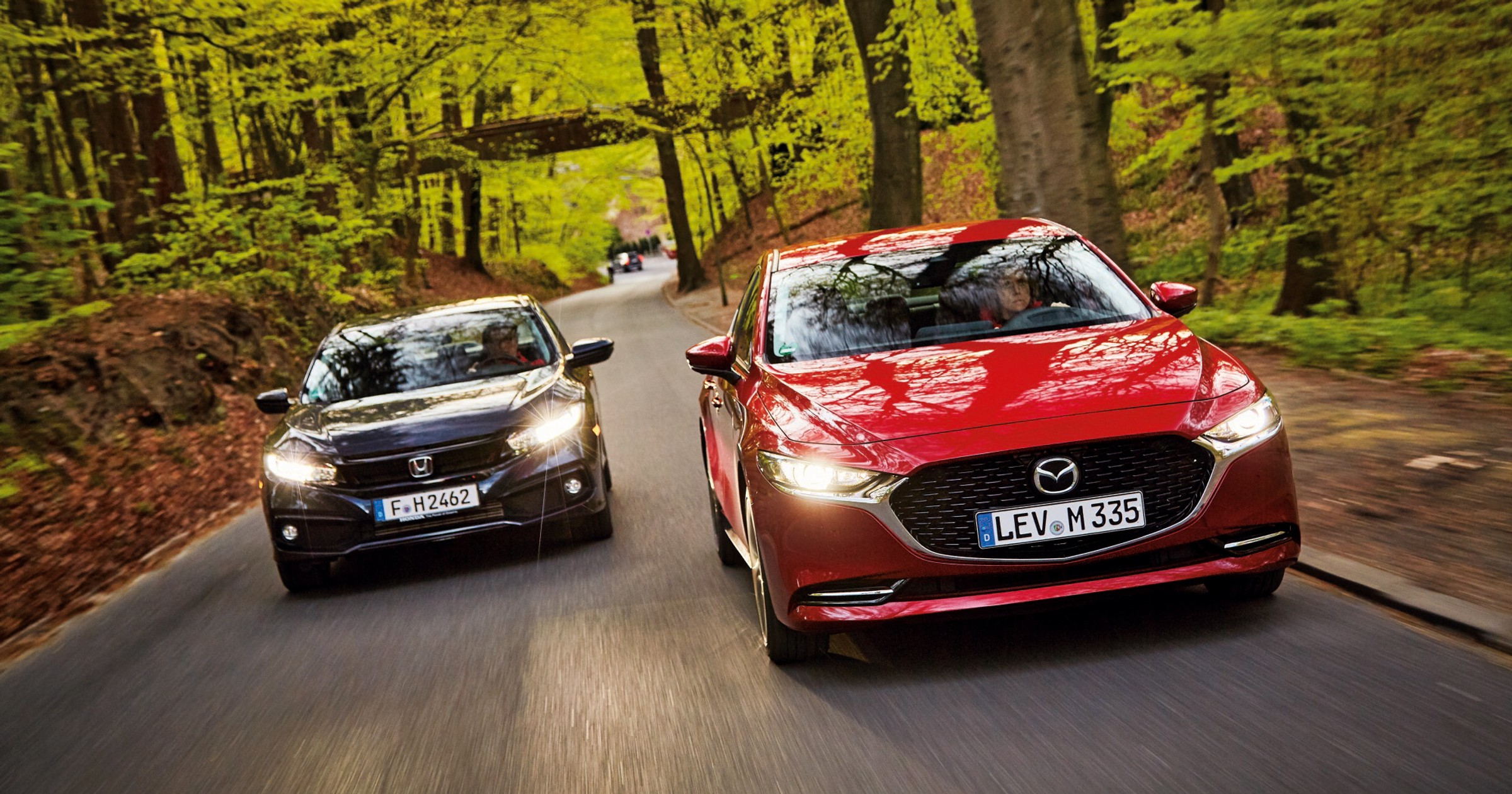 Honda Civic kontra Mazda 3 - porównanie