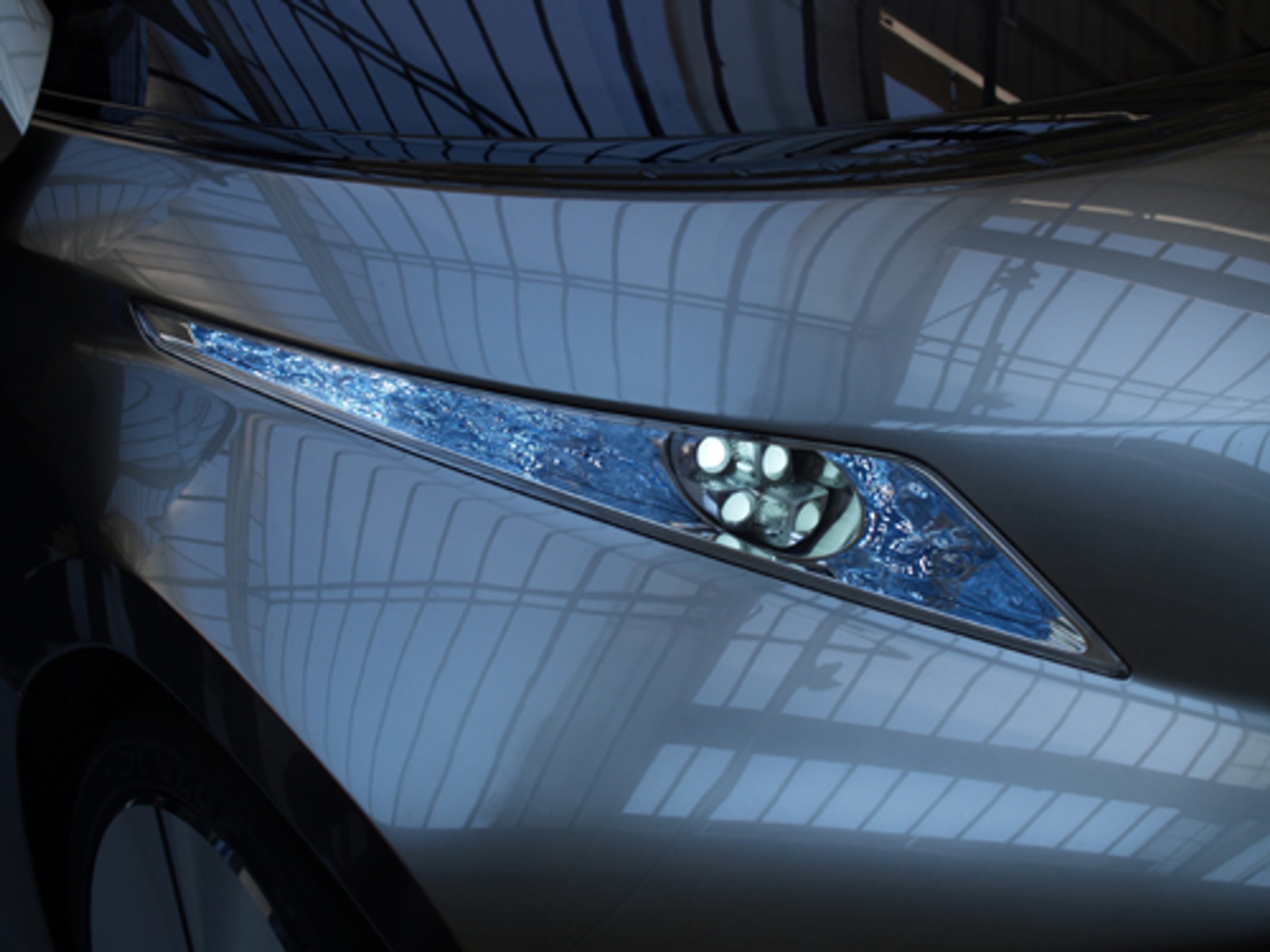 Nissan Mixim - Tylko dla "enterów"