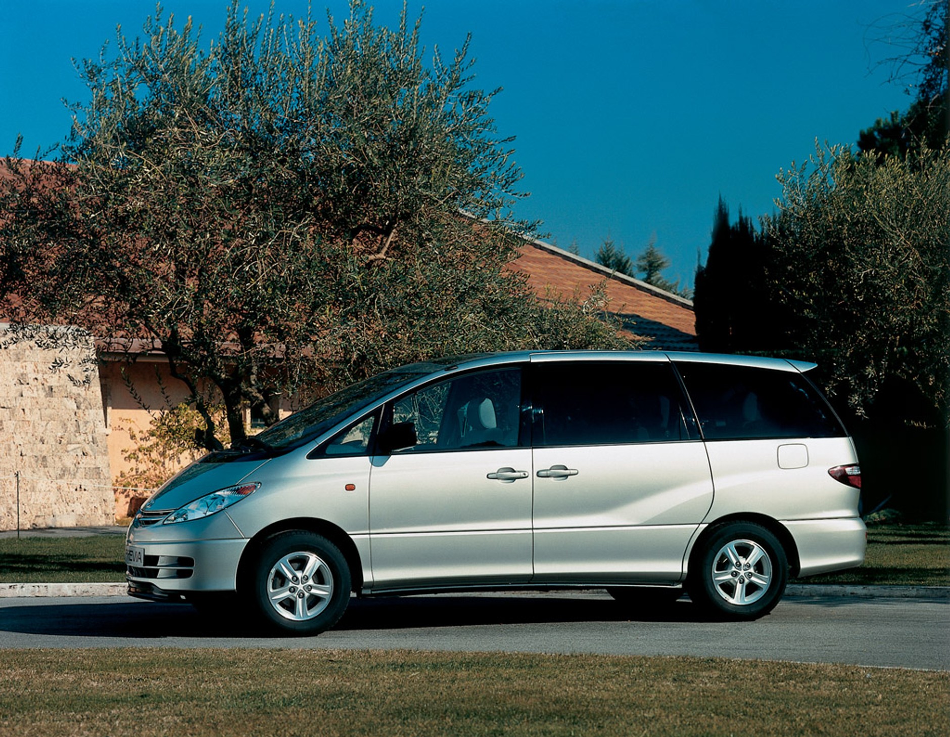 Wszystko o silniku 2.0 D-4D: wciąż zniechęcają wysokie ceny części