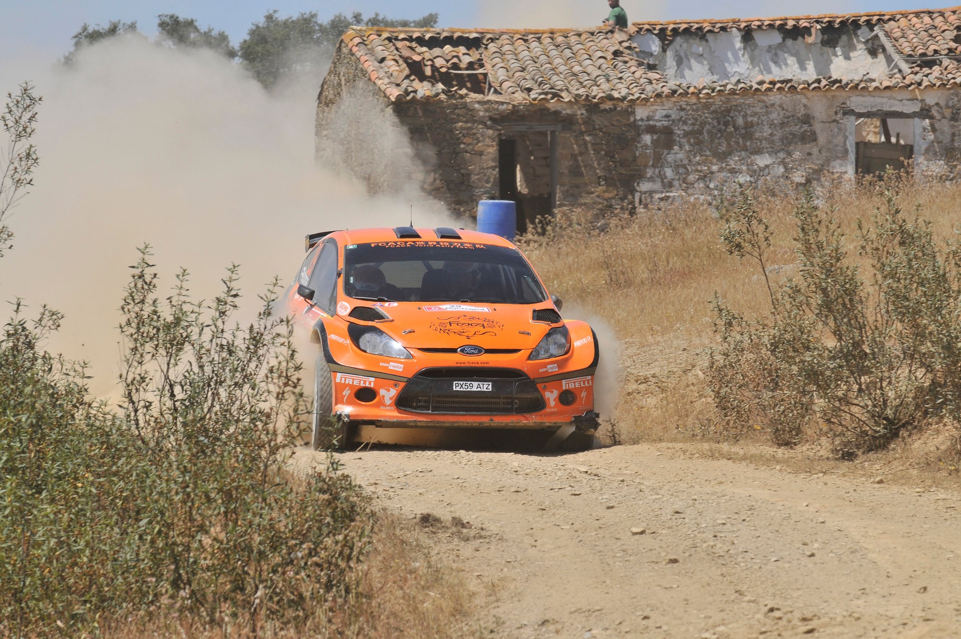 Rajd Portugalii 2010: dominacja Citroena, Kościuszko trzeci (2. etap, wyniki, galeria Willy Weyens)