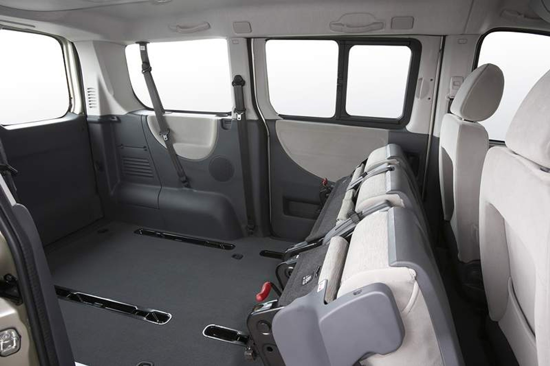 Peugeot Expert Tepee: Od minibusa do dostawczaka