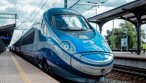 Codziennie pokonuje prawie 1600 km. Powód jest prozaiczny