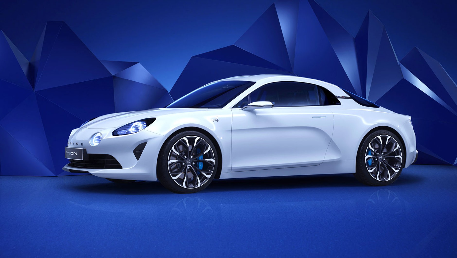 Renault przywraca blask Alpinie