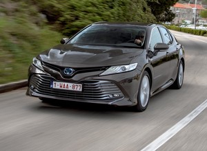 Toyota Camry – idealne auto dla flot | TEST
